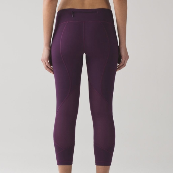 Lululemon Pace Rival Crop (22") Darkest Magenta - Picture 1 of 15